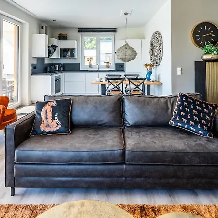 Hangar 19 Superior Mit Balkon Und Seeblick H7w4 * Schwerin (Mecklenburg-Vorpommern)